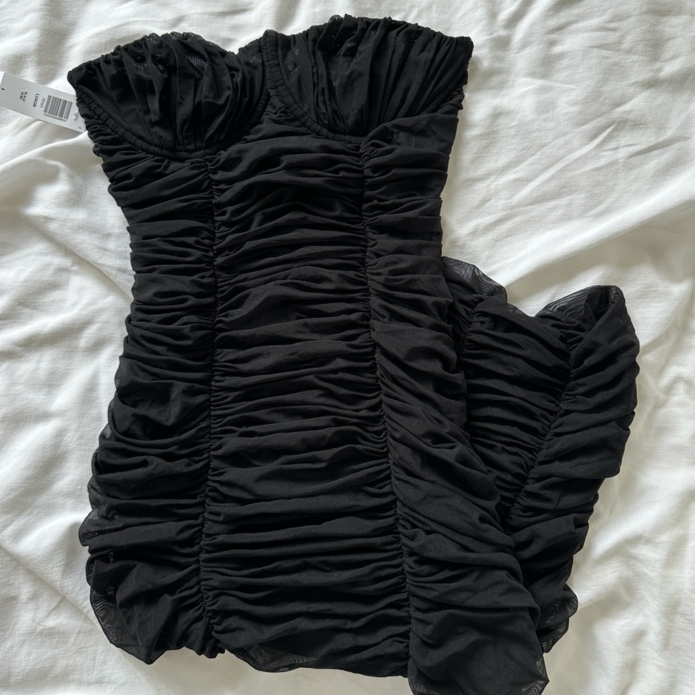 Aritzia babaton strapless black ruched luxor dress bnwt